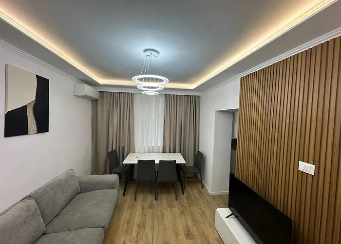 Heart Of A Cozy For Explorers