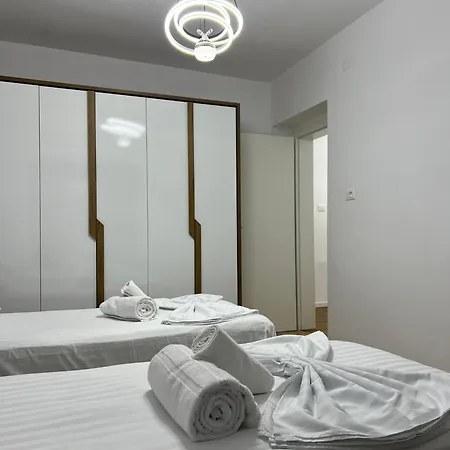 Heart Of A Cozy For Explorers * Tirana