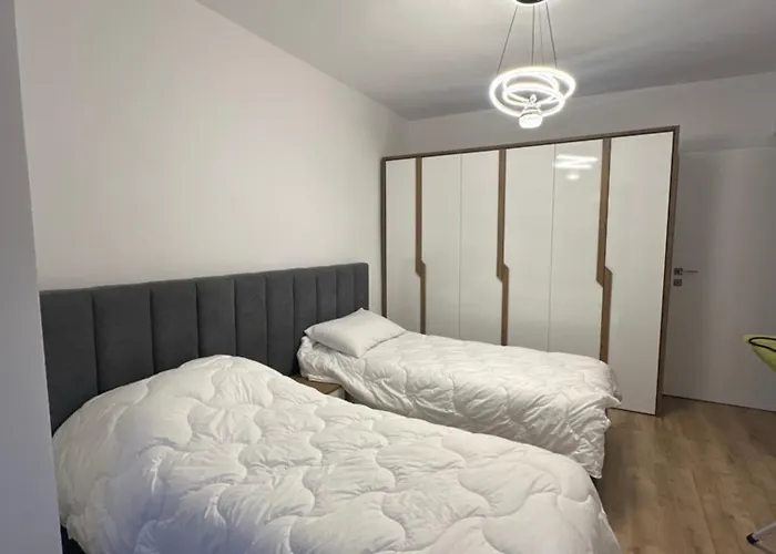 Heart Of A Cozy For Explorers Apartment *